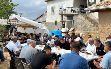 Vali Buhara Selde Ölen Mustafa Akar için Taziye Ziyaretinde Bulundu.