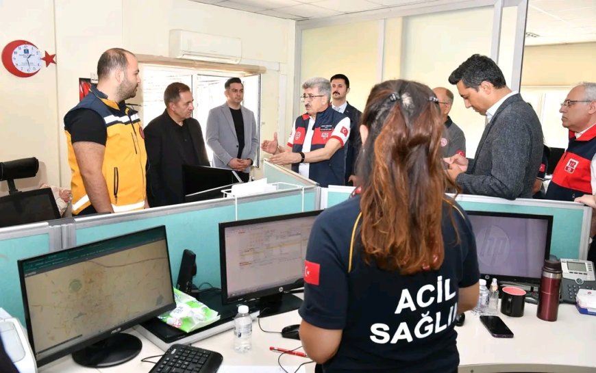 Kırşehir Valisi  112 Acil Çağrı Merkezini Ziyaret Etti