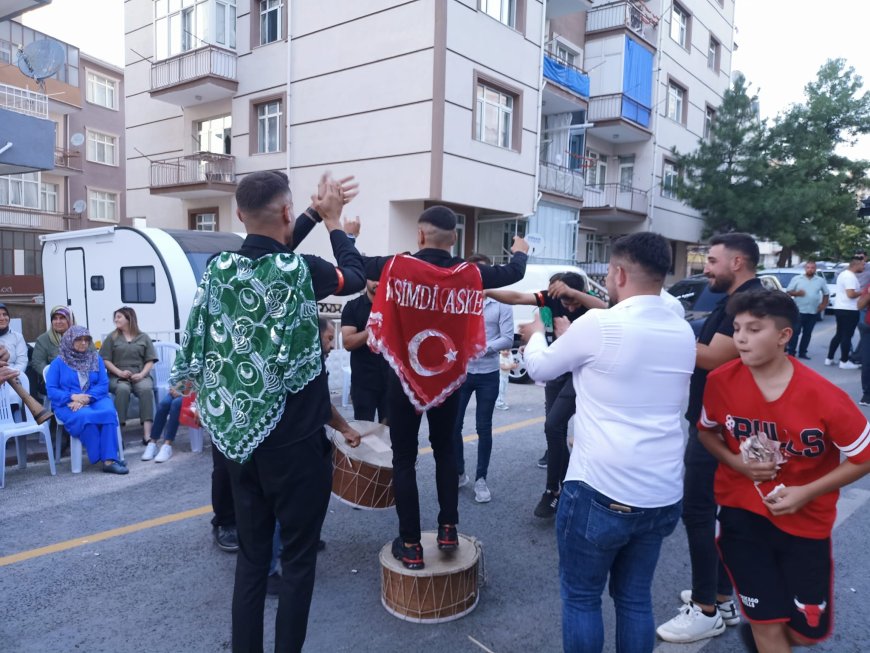 Kırşehir’de Coşkulu Asker Uğurlama Etkinliği