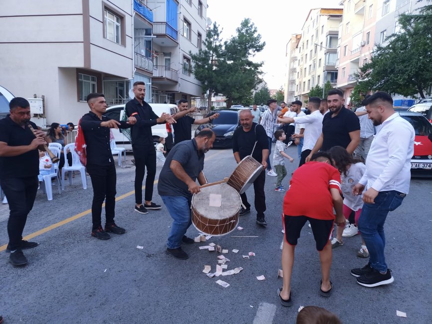Kırşehir’de Coşkulu Asker Uğurlama Etkinliği