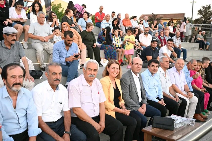 Kırşehir'de Türkü Şöleni Düzenlendi