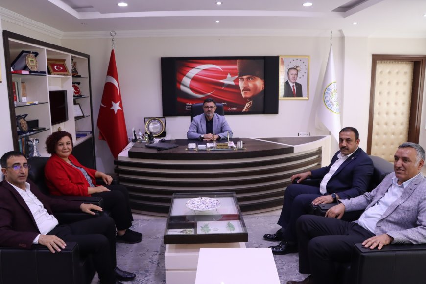 Çiçekdağı Belediye Başkanından  Yerköy Belediye Başkanına Tebrik Ziyareti