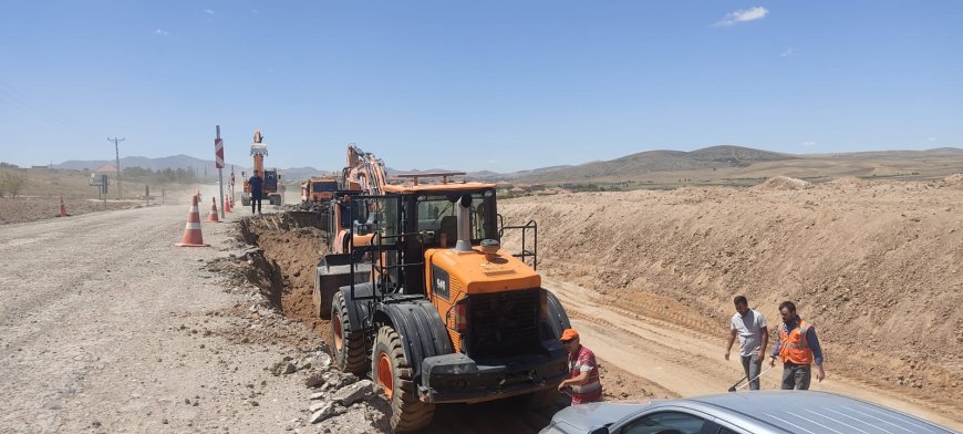 Kırşehir Valisi H. Mete Buhara'dan Yolda Yenileme ve Genişletme Çalışmaları Hakkında Açıklama