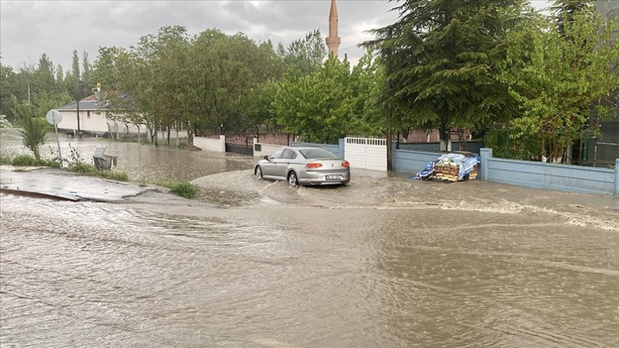Kırşehir'de sel felaketi: 1 kişi yaşamını yitirdi