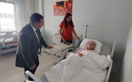 Kırşehir Valisi H. Mete Buhara, Osman Yalçınkaya Huzurevini Ziyaret Etti