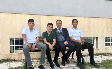 "İl Millî Eğitim Müdürü Yasin Gülşen, Kırşehir Lisesi'nde Öğrencilerle Buluştu."