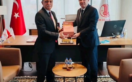 Ahi Evran Üniversitesi Rektörü Prof. Dr. Mustafa Kasım Karahocagil’den Başkan Prof. Dr. Osman Mert’e Ziyaret”