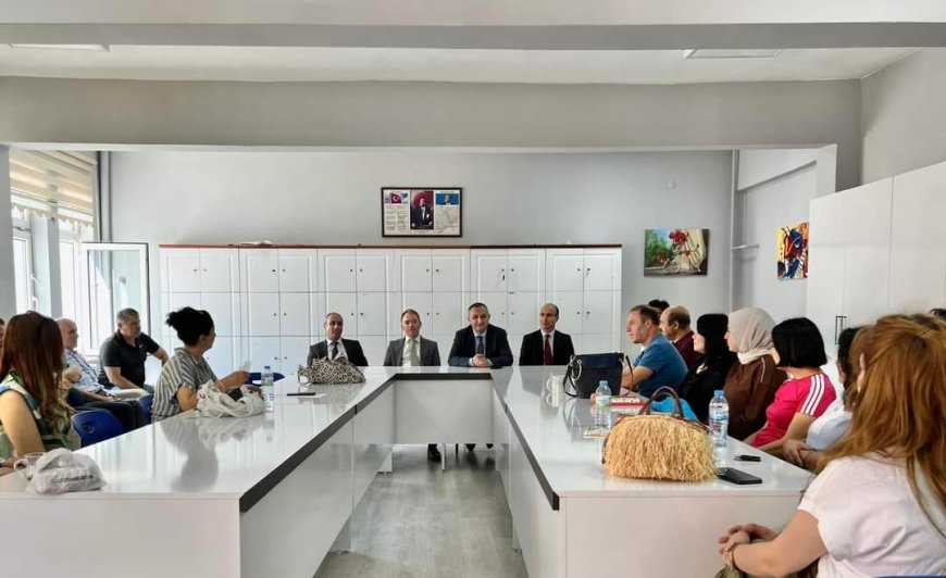 "Millî Eğitim Bakanlığı Yetkilileri Kırşehir Lisesi'nde Öğretmenlerle Toplantı Yaptı"