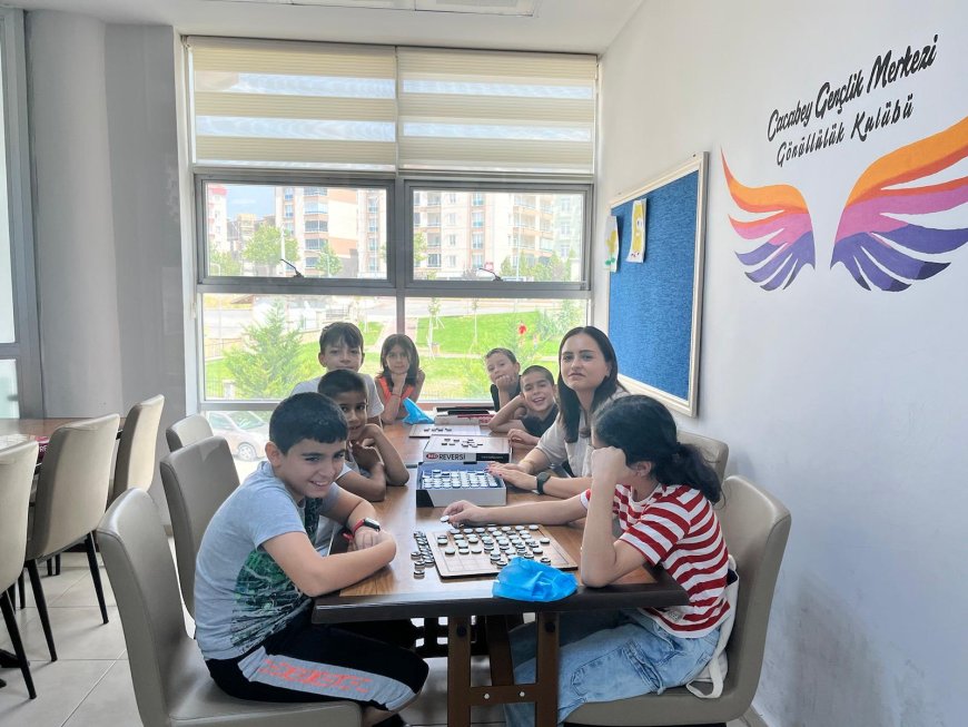 Kırşehir Cacabey Gençlik Merkezi Kulüp ve Atölye Faaliyetlerine Devam Ediyor