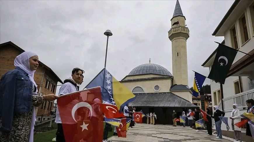 Bosna Hersek’te Türk Diyanet Vakfı’nın Katkılarıyla Ahi Evran Veli Kırşehir Camisi Açıldı.