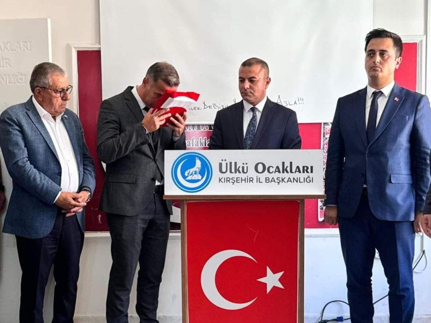 "Ülkü Ocakları Kırşehir İl Başkanlığı'nda Devir Teslim: İbrahim Gürler Göreve Geldi"