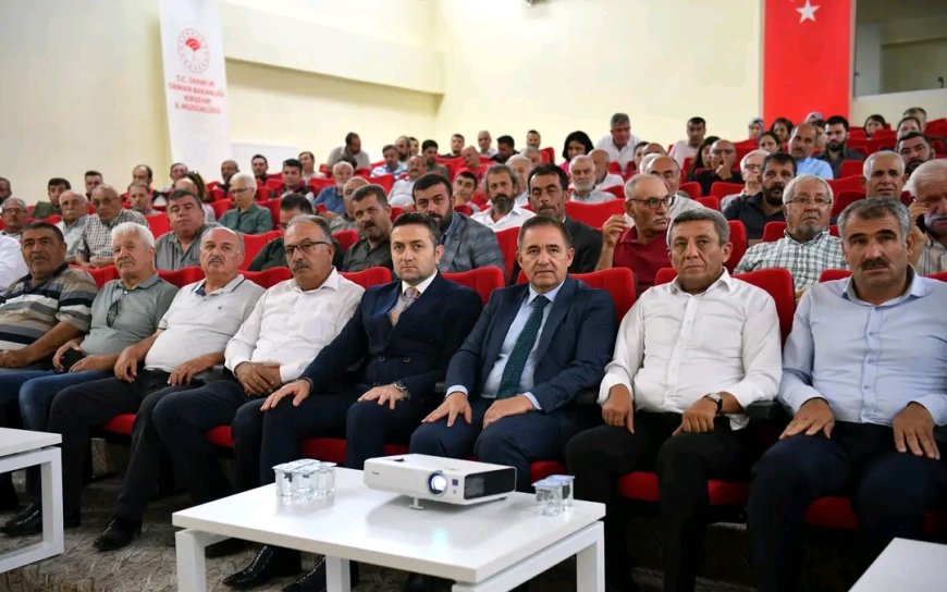 Valimiz H. Mete Buhara, Üretim Planlaması ve Yeni Destekleme Modeli bilgilendirme toplantısına katıldı.