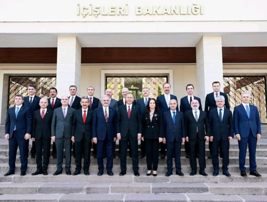 İçişleri Bakanı Yerlikaya, Yeni Atanan 16 Valiyle Bir Araya Geldi: “Vatandaşlarımızın Huzur ve Güvenliği İçin El Birliğiyle Çalışacağız”