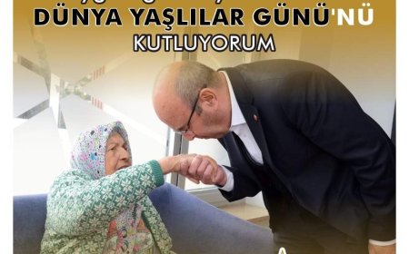 Başkan Ekicioğlu'ndan Dünya Yaşlılar Günü Mesajı: "Büyüklerimiz Baş Tacımızdır"