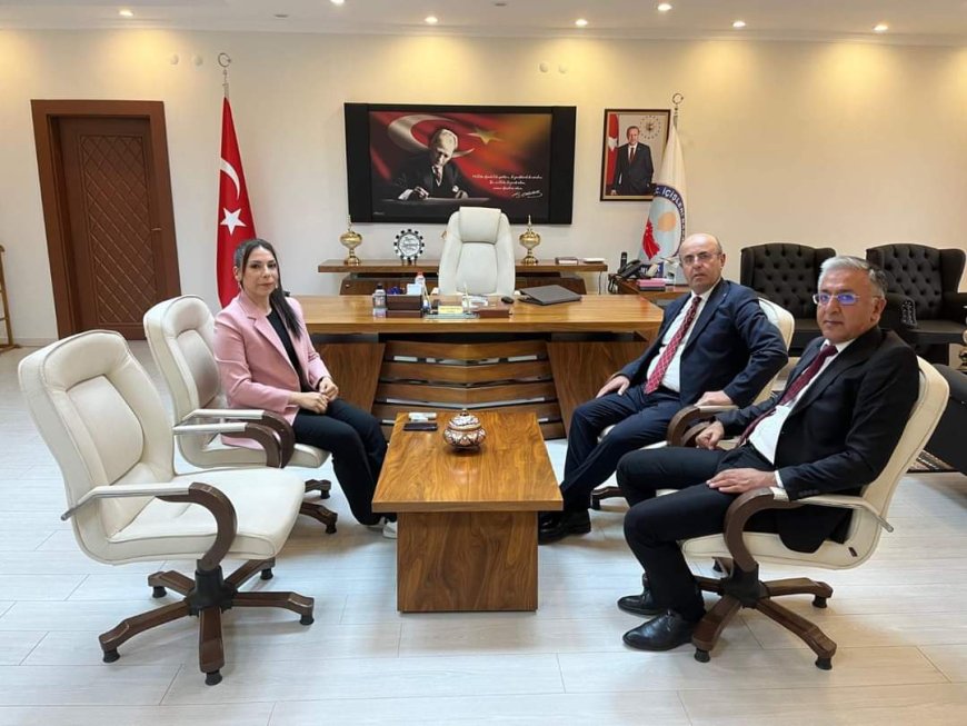 Kırşehir Belediye Başkanı Selahattin Ekicioğlu, Sarıyahşi Kaymakamı Miyase Demirkoparan'ı Ziyaret Etti.