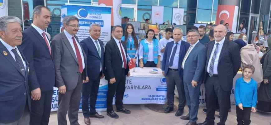 Ahi Evran Üniversitesi Öğrenci Toplulukları Buluşma Şenliği'nde Beyazay Derneği'ne Yoğun İlgi
