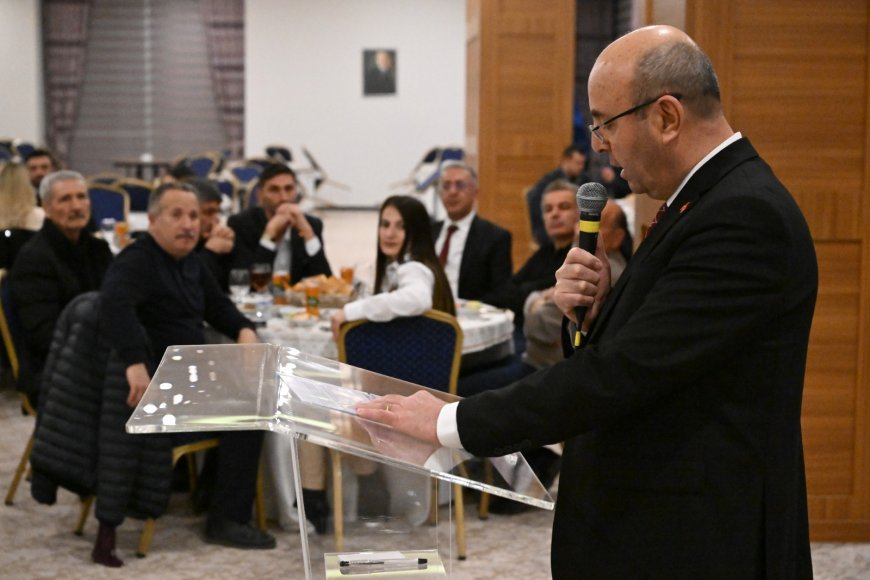 Kırşehir Belediye Başkanı Selahattin Ekicioğlu,Çalışan Gazeteciler Günü’nde Basın Emekçileriyle Dayanışma Yemeğinde Bir Araya Geldi.